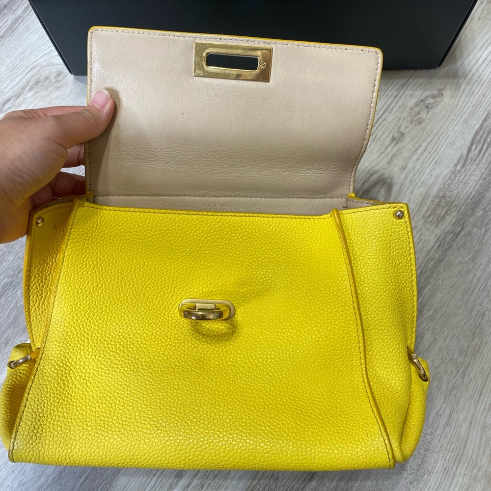 Used - Picture 8 of 12